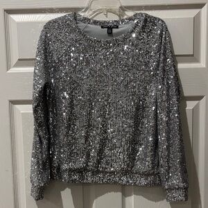 Cable & Gauge Silver Sequin Top